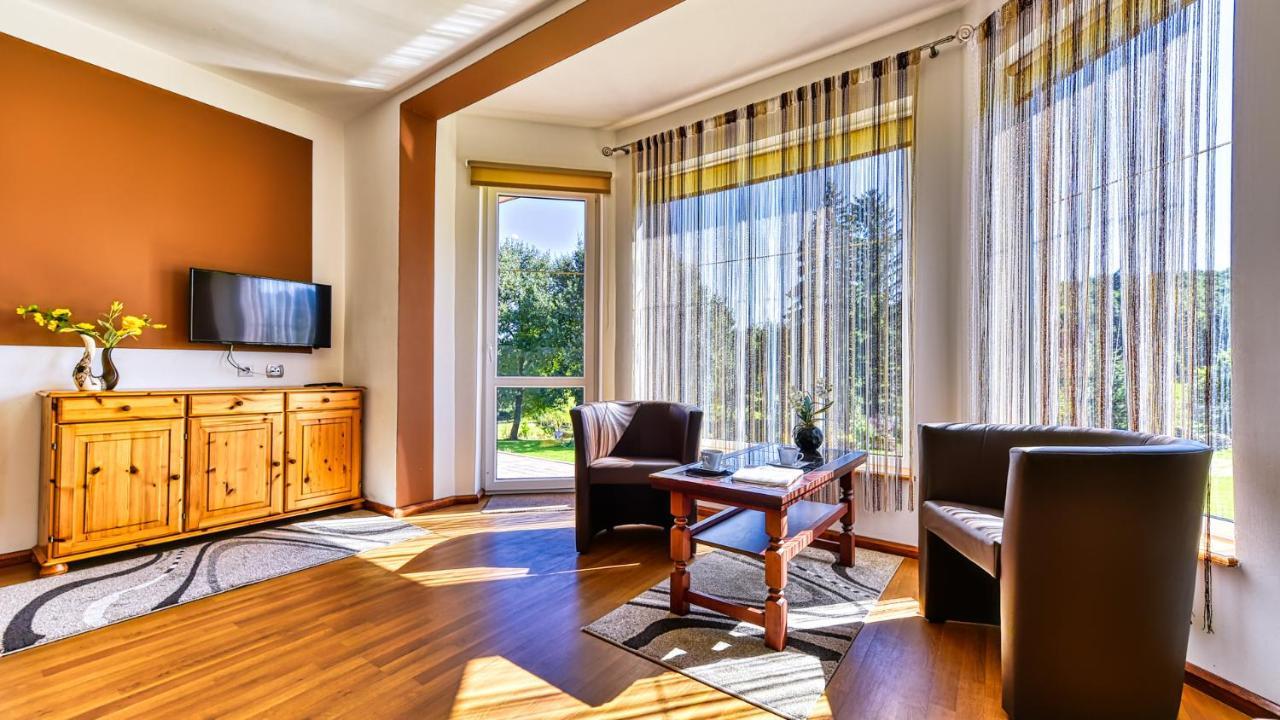 Villa Wydrza-Przystan à Mirsk Extérieur photo
